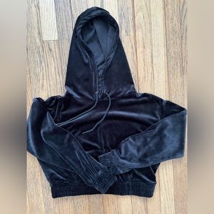 Velvet cropped hoodie from WEEKEND EDITION size S